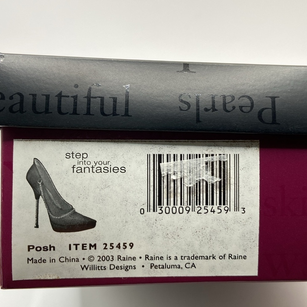 Just The Right Shoe Step Into Your Fantasies Gray Miniature Shoe by Raine - Picture 13 of 13